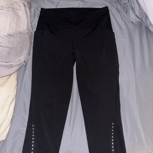 LuLu lemon workout capri leggings lightly worn with pocket